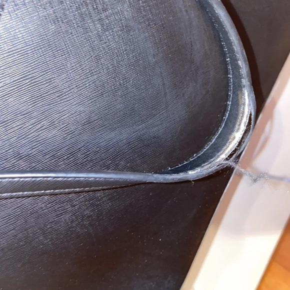 Guess black large saffiano leather tote - Picture 9 of 17